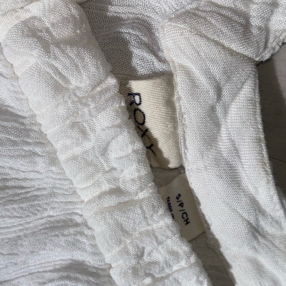 White Roxy tank - Picture 3 of 3